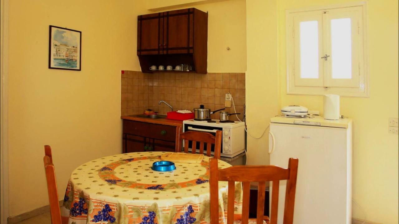 Makris Apartments Róda Eksteriør bilde